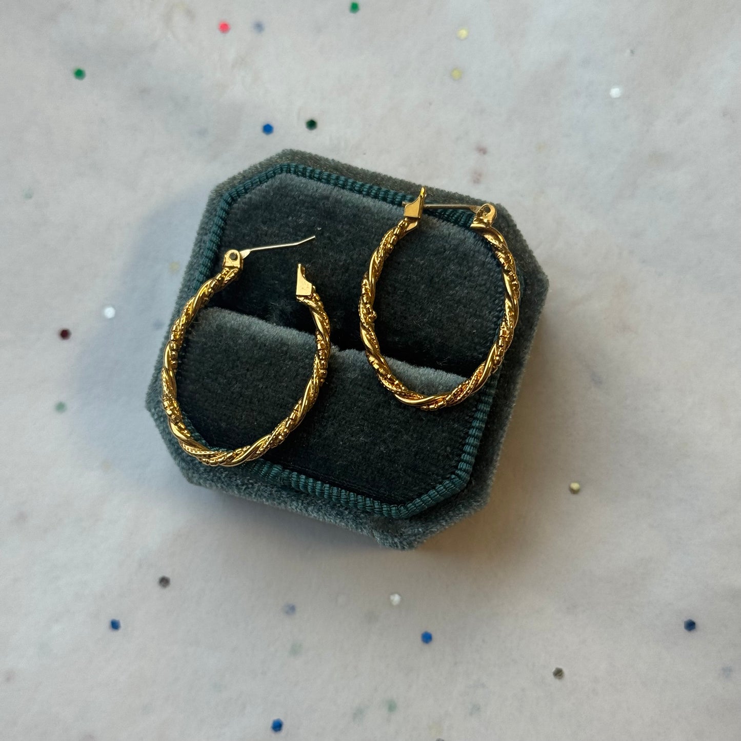 Vintage Gold Oval Twist Hoop Earrings