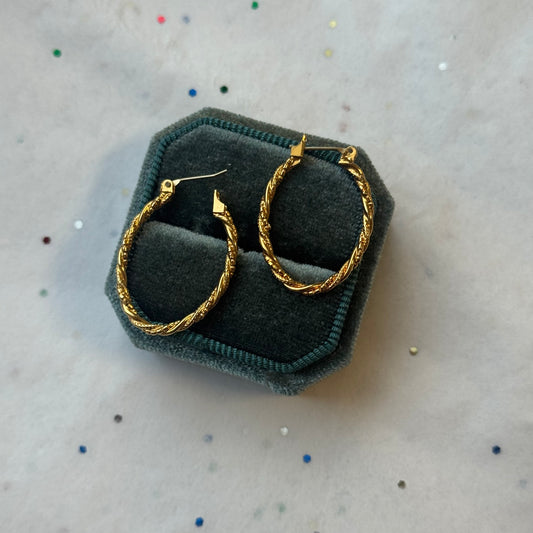 Vintage Gold Oval Twist Hoop Earrings