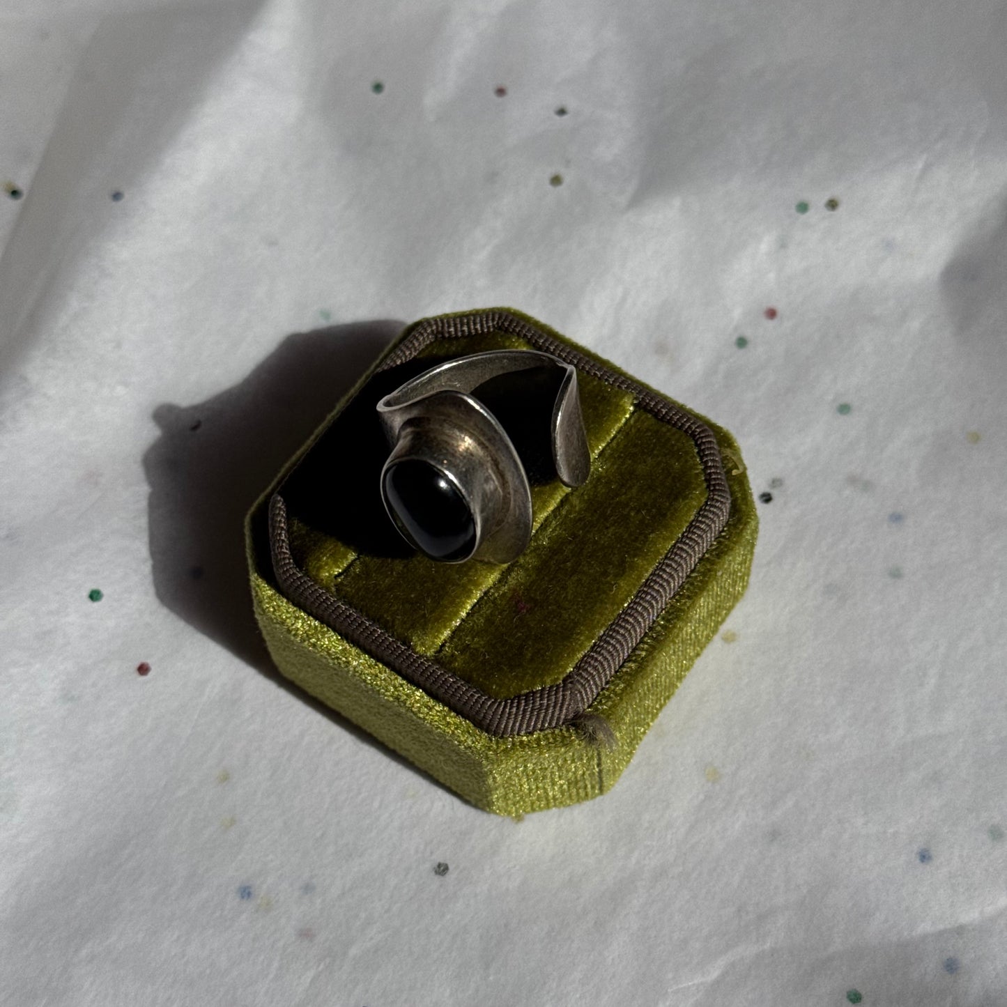 Vintage Sterling Silver Grey Stone Wrap Ring