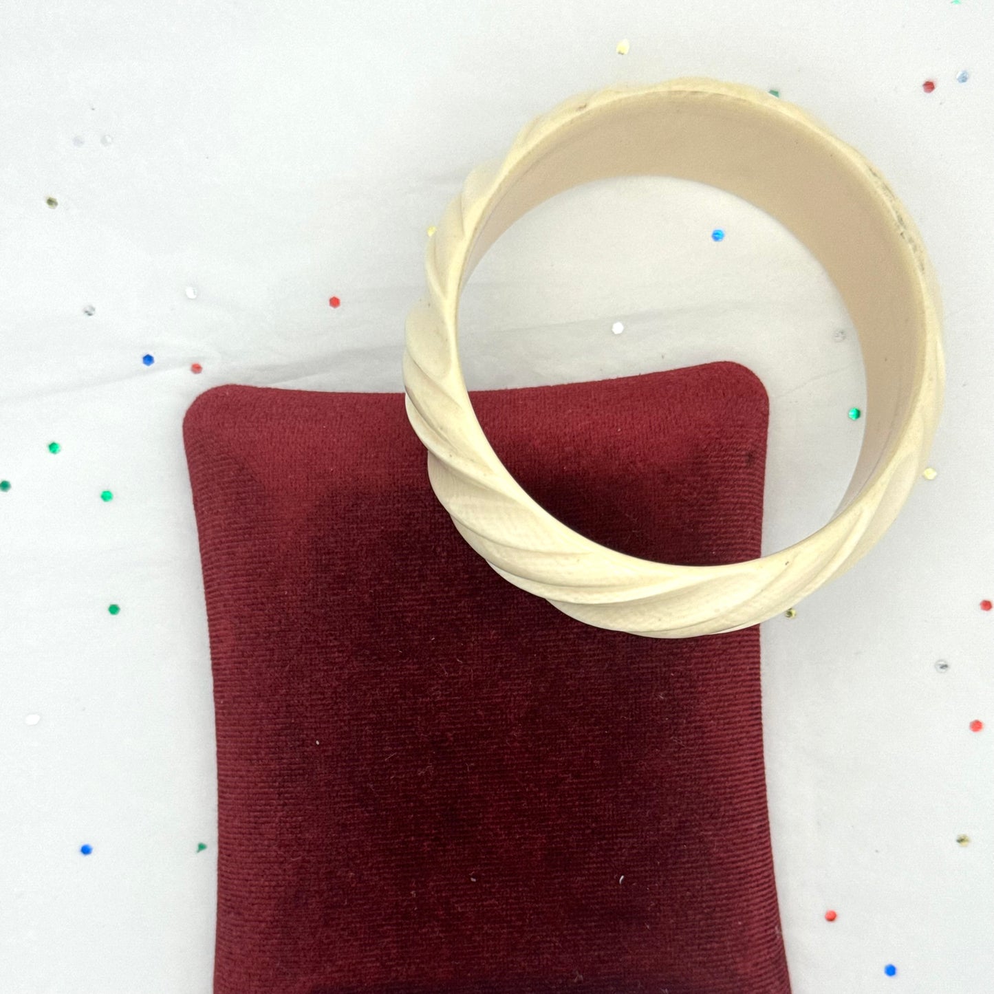 Vintage Ivory Style Bangle Bracelet