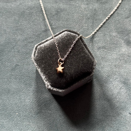 Vintage Silver Star Pendant Necklace