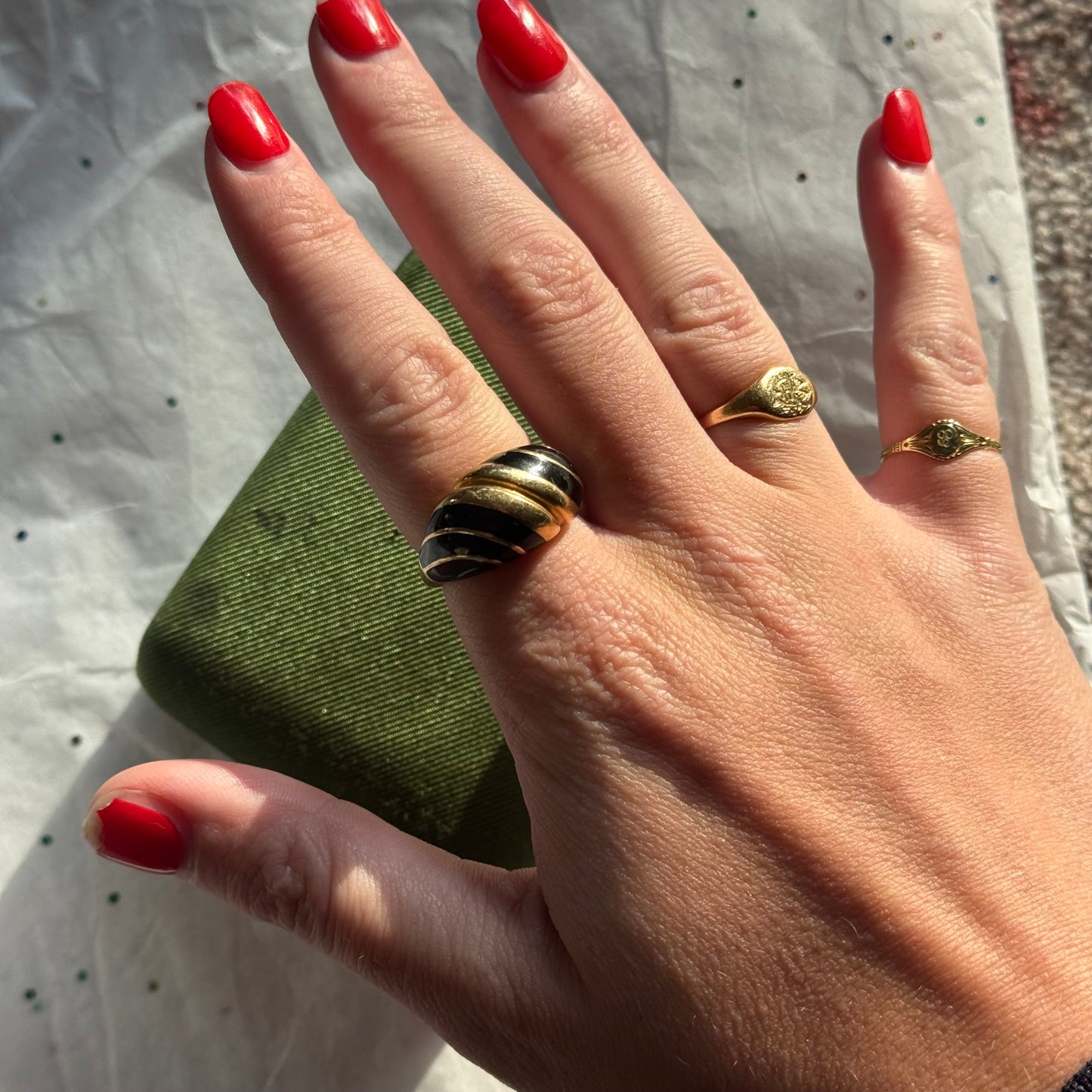 Vintage Gold & Black Enamel Ring