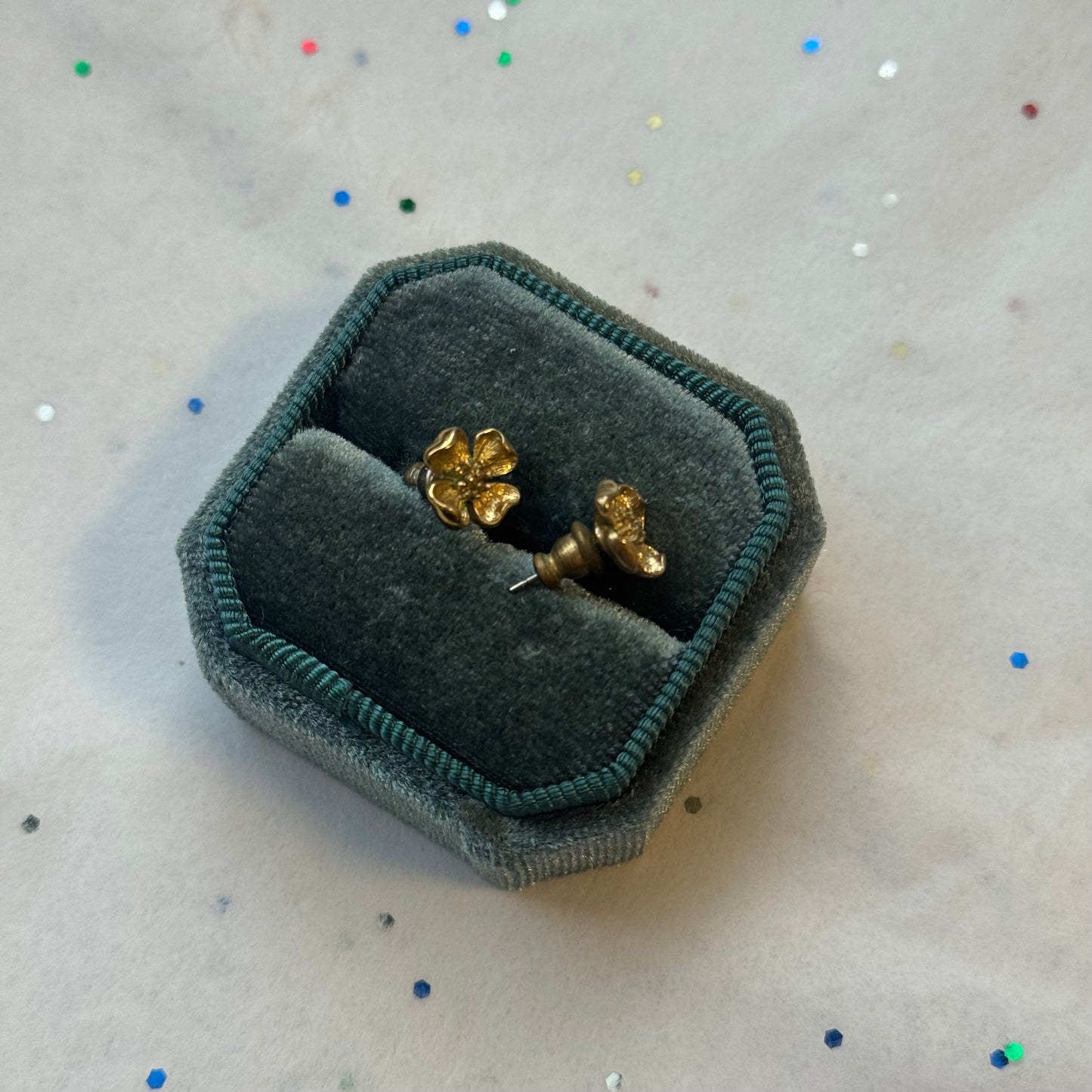 Vintage Gold Flower Stud Earrings