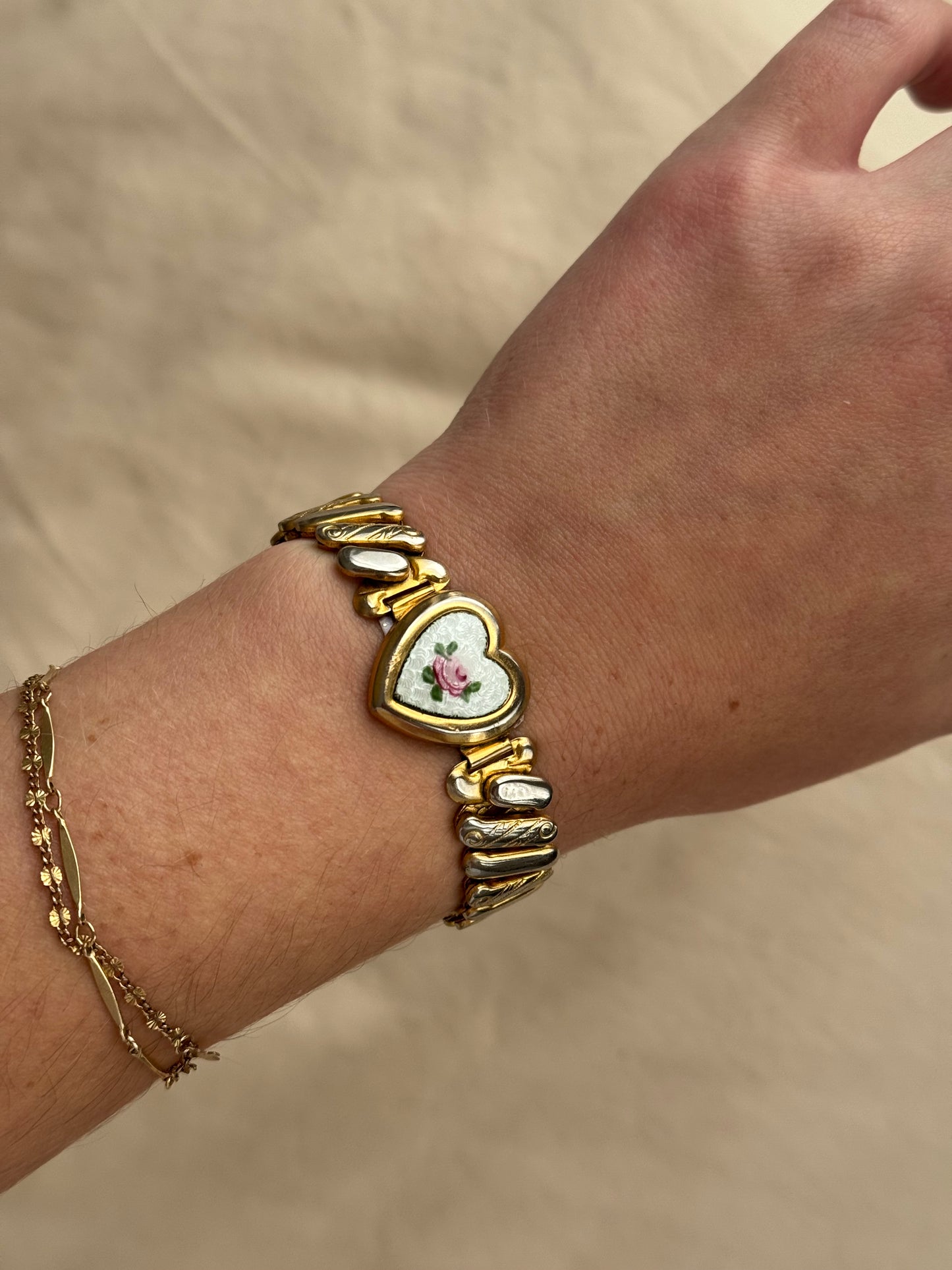 Vintage Guilloché Sweetheart Stretch Bracelet