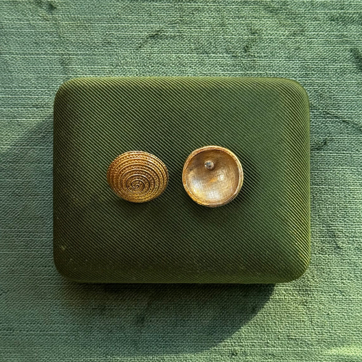 Vintage Avon Gold Spiral Earrings