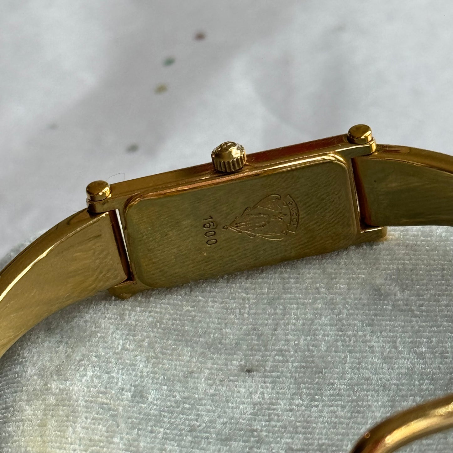Vintage Authentic Gucci Running Gold Horsebit 1500L Watch