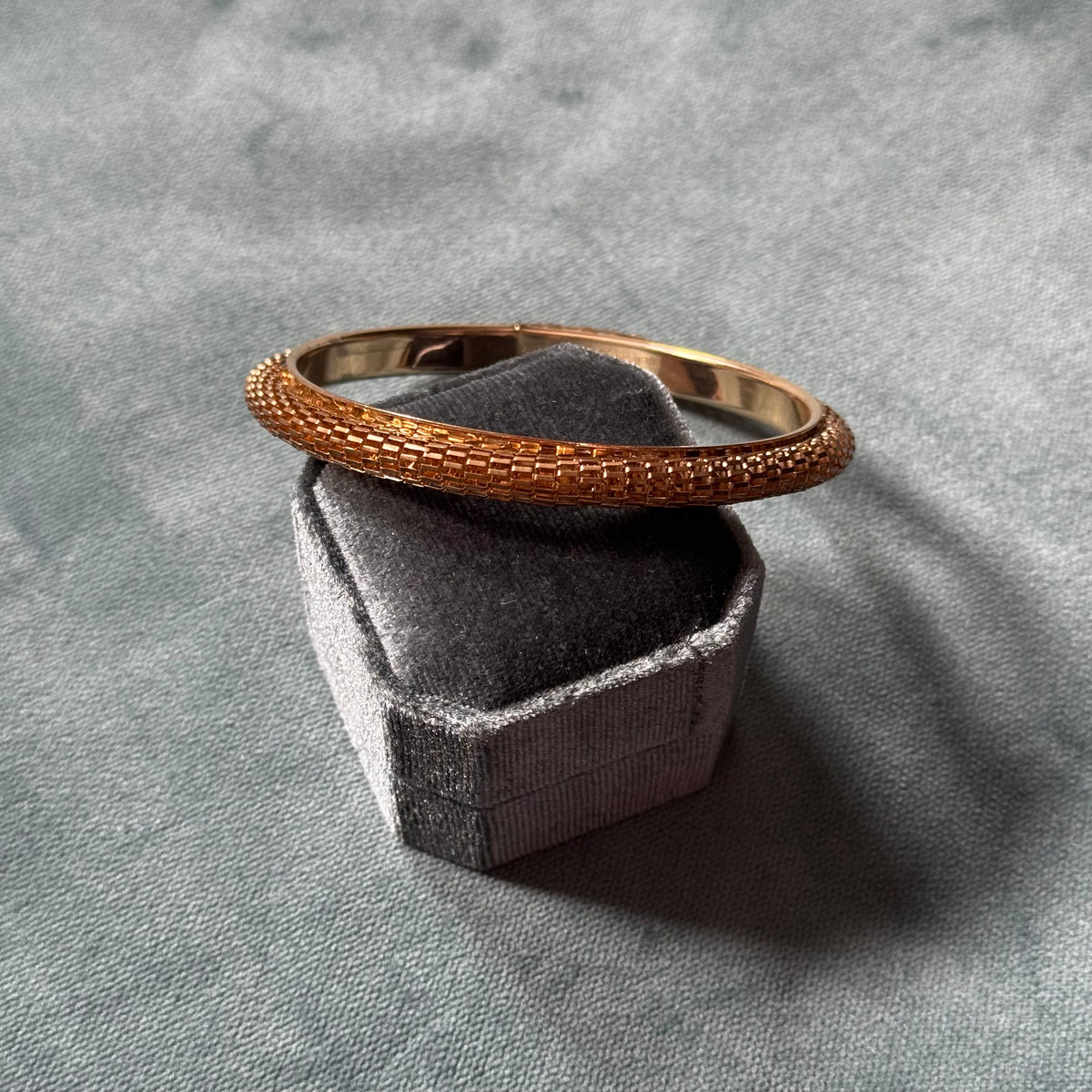 Vintage Gold Mesh Bangle Bracelet
