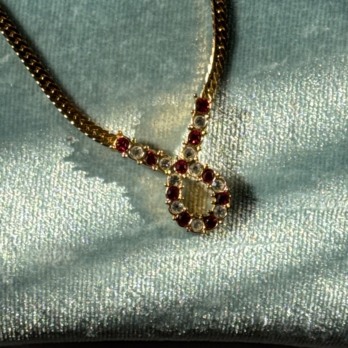 Vintage 1980s Avon Rhinestone Necklace