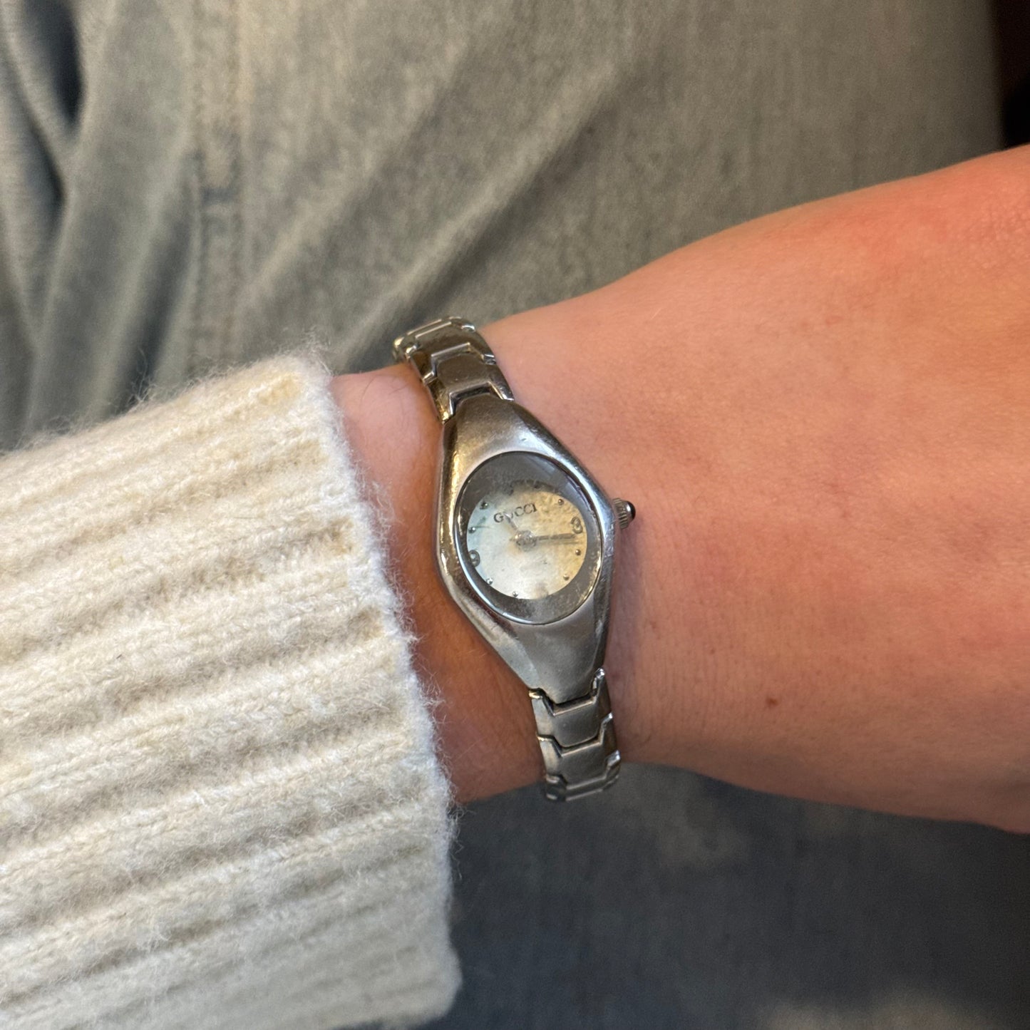 Vintage 1990s Authentic Gucci Silver & White Bubble Watch