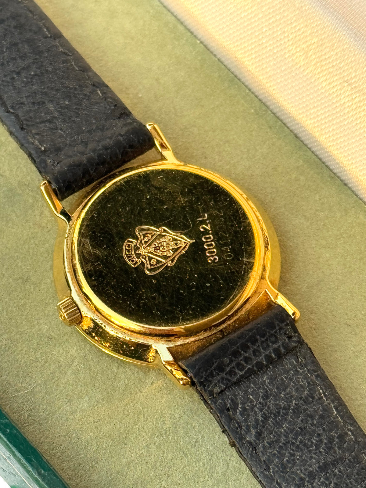 Vintage Working Black Gucci Leather Band Watch with Original Box