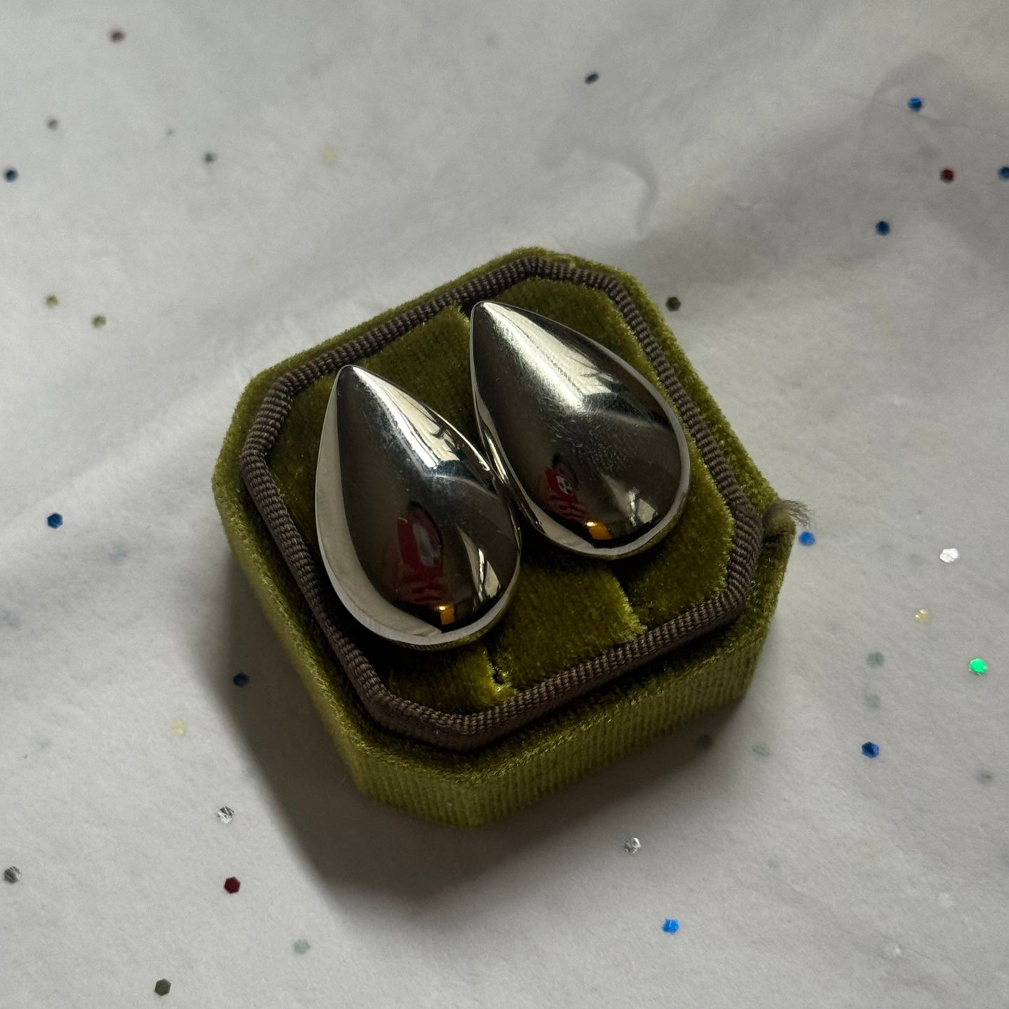 Vintage Teardrop Silver Earrings