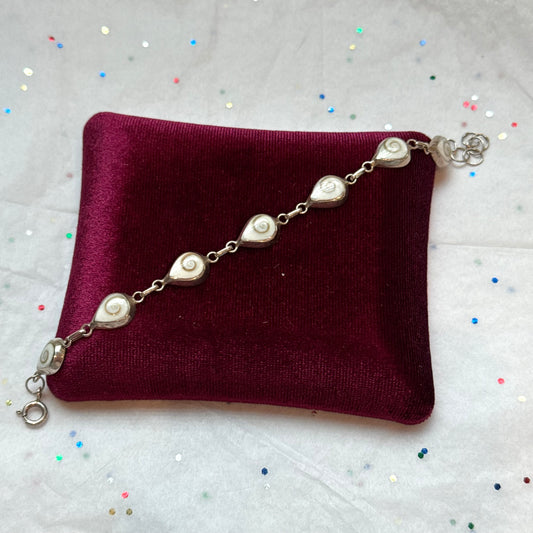 925 Sterling Silver Teardrop Shell Bracelet - Sourced in Greece