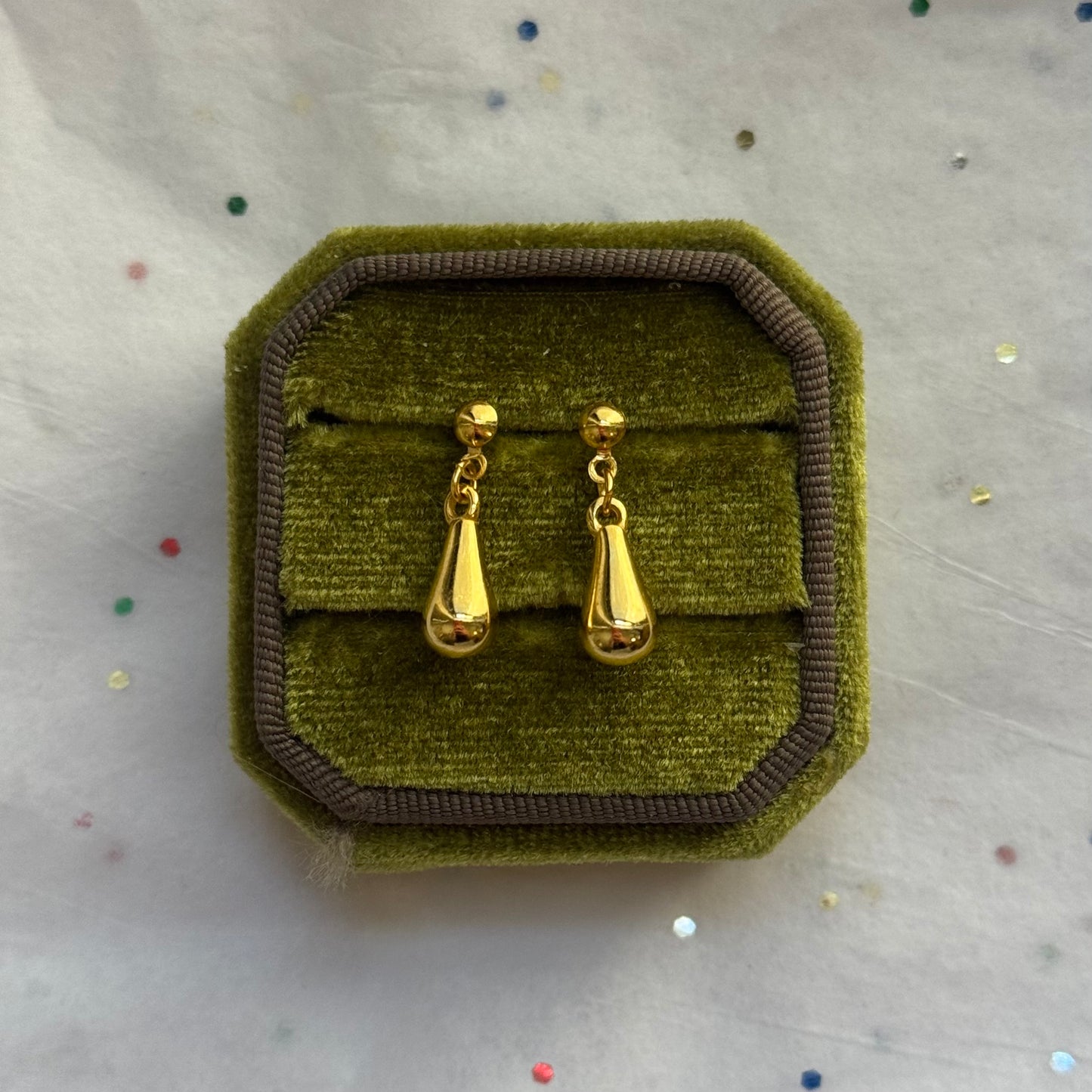 Vintage Gold Teardrop Earrings