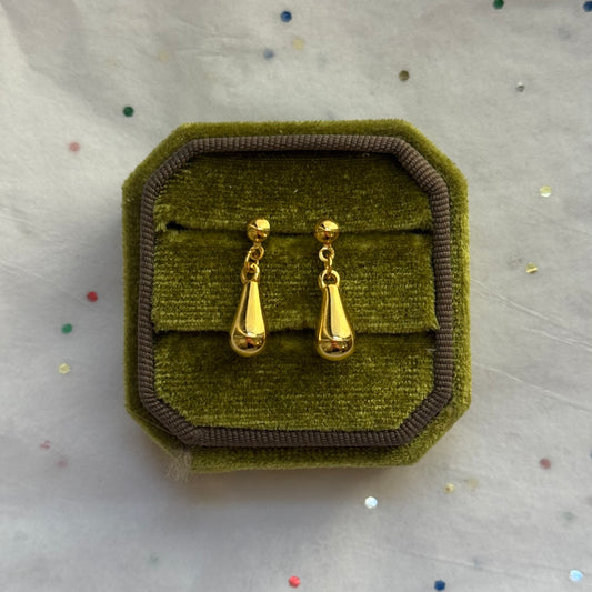 Vintage Gold Teardrop Earrings
