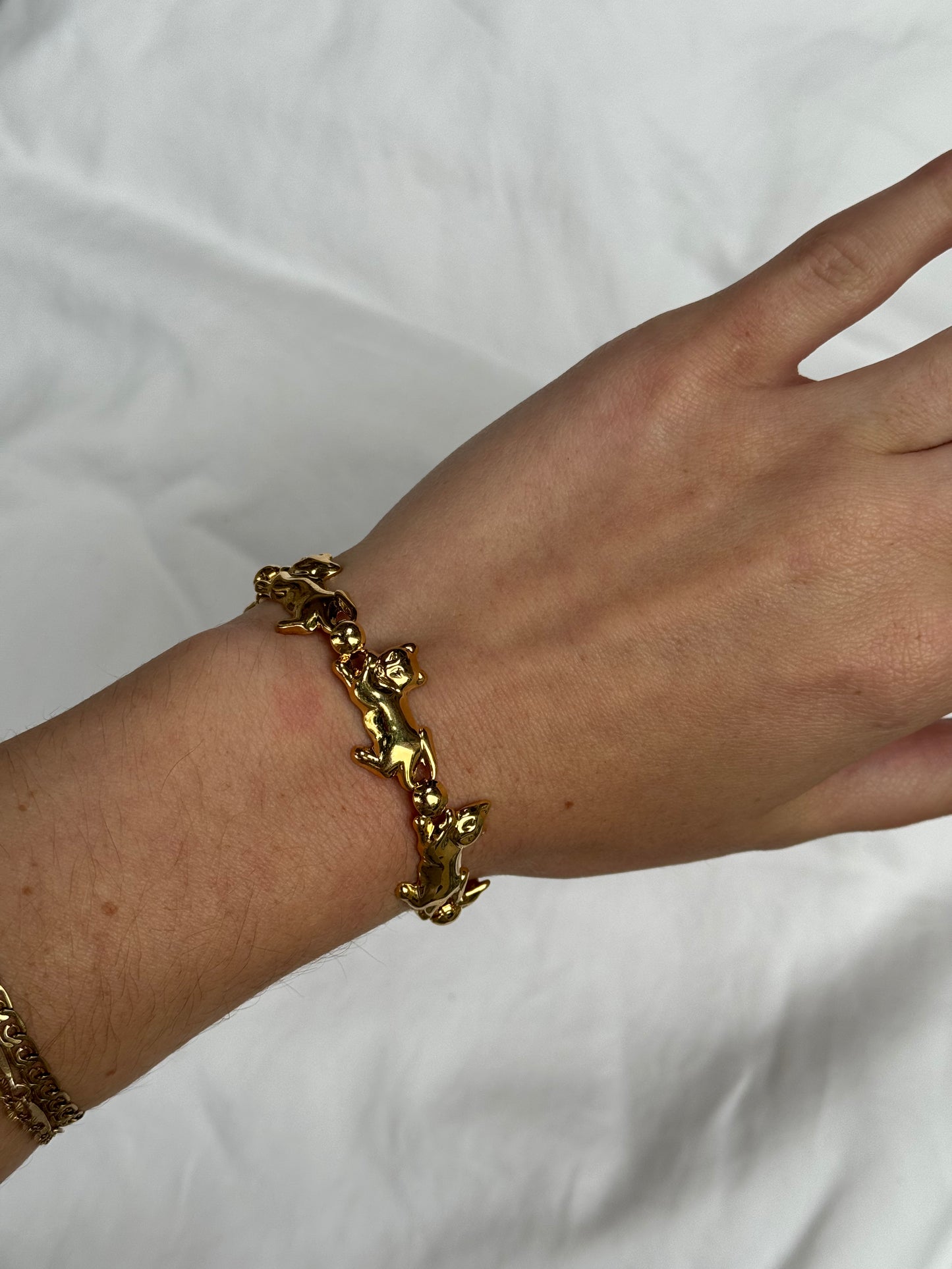 Vintage Avon Cat and Ball Gold Tone Bracelet