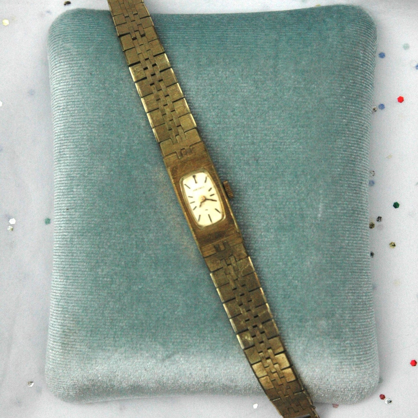 Vintage 1970s Seiko Gold Dainty Mechanical Watch