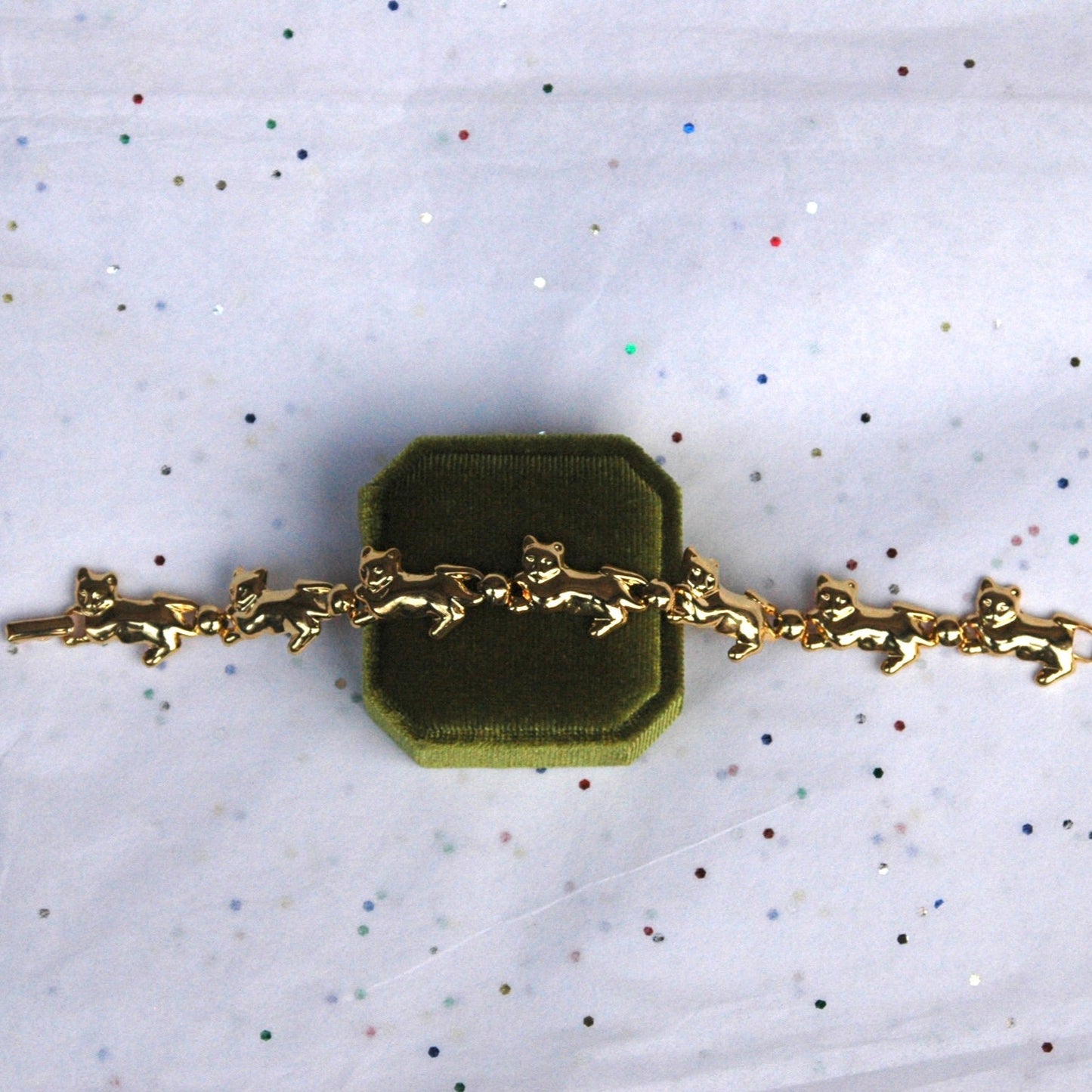 Vintage Avon Cat and Ball Gold Tone Bracelet