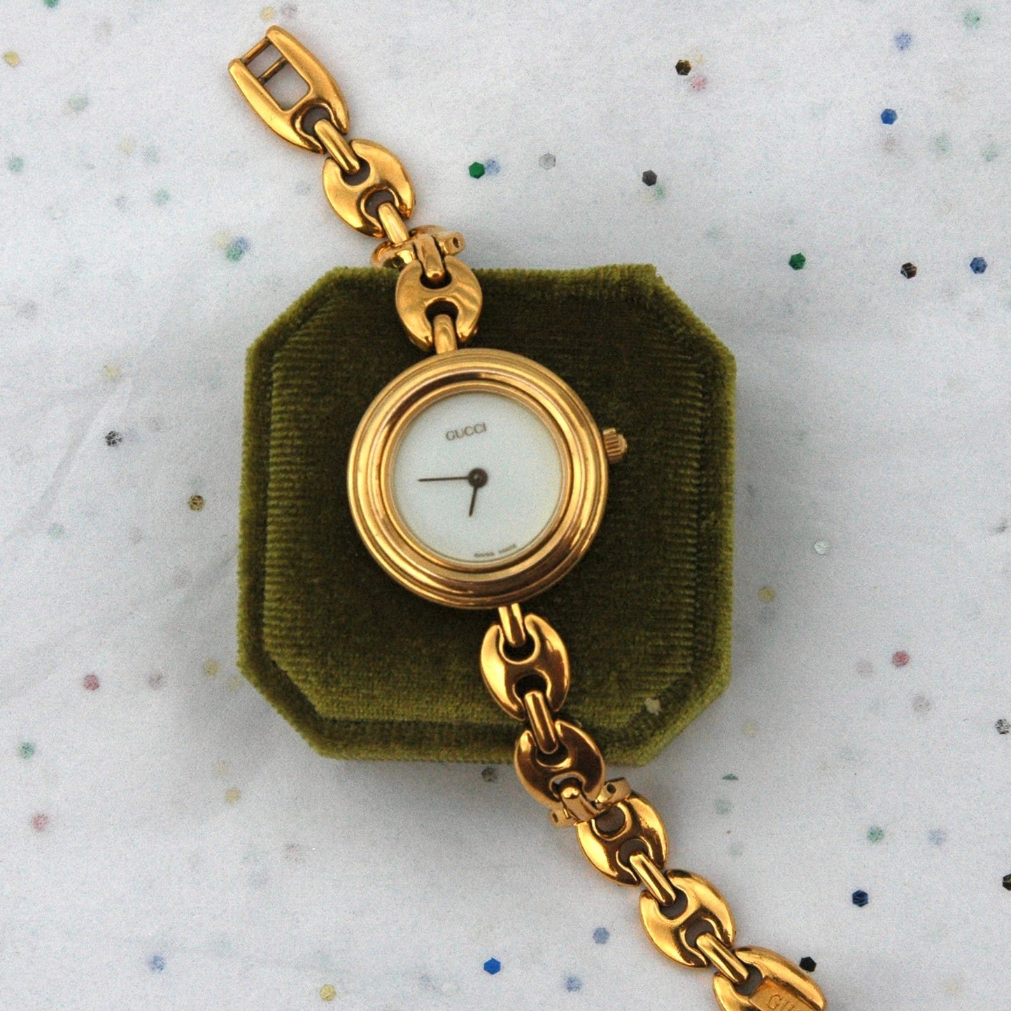 Vintage 1990s Authentic Gucci Running Gold Mariner Link Bezel Change Watch