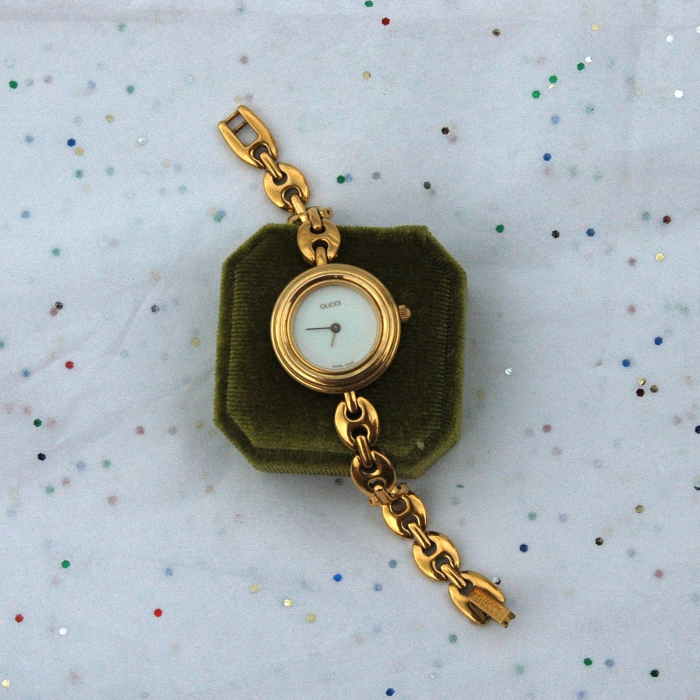 Vintage 1990s Authentic Gucci Running Gold Mariner Link Bezel Change Watch