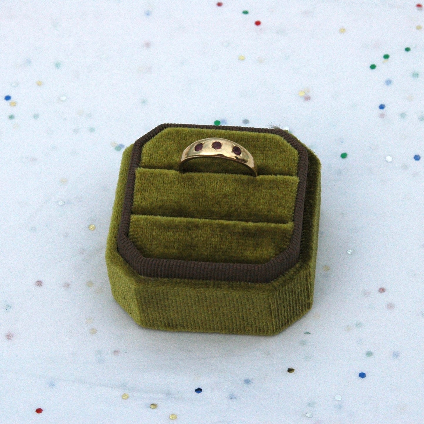 Vintage 9k Gold Ruby Gypsy Ring