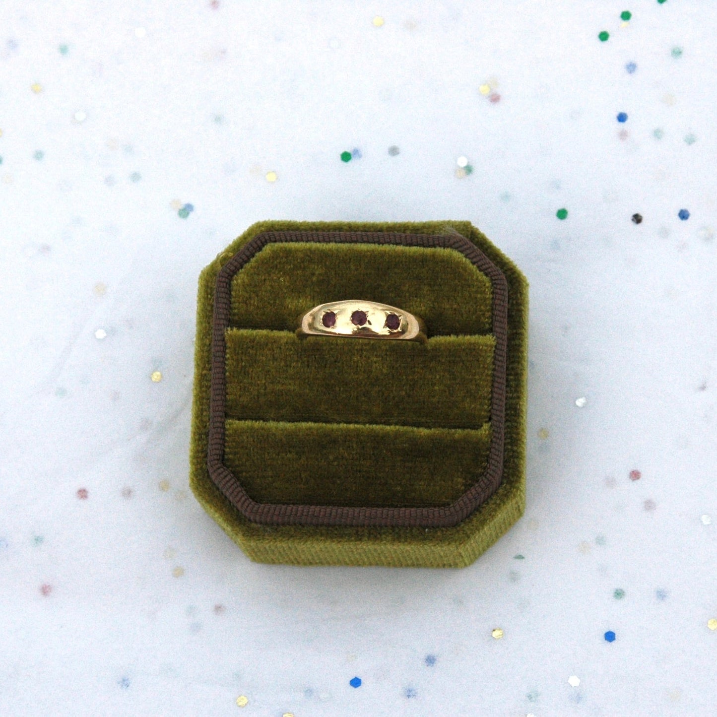 Vintage 9k Gold Ruby Gypsy Ring